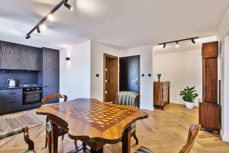 Apartment6-12