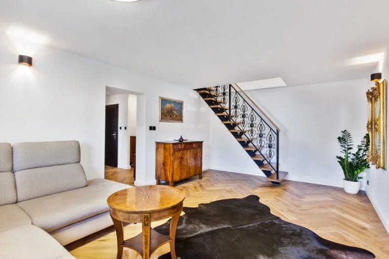 Apartment6-17