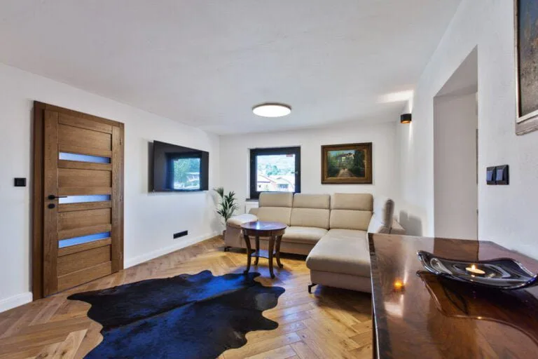 Apartment6-19
